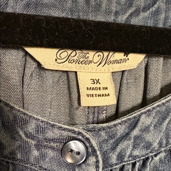 The Pioneer Woman Light Blue Denim Dress or Top. 3X Cottagecore. - Picture 2 of 10